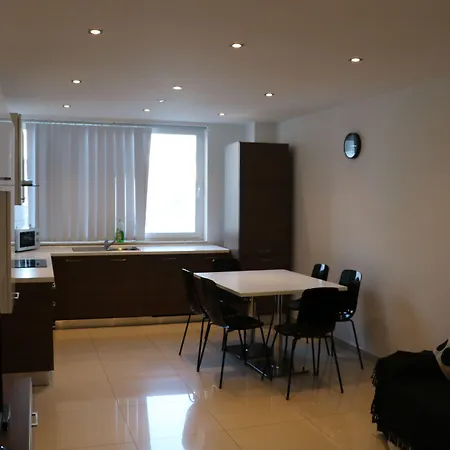 Aparthotel Instyle Saint Julian's