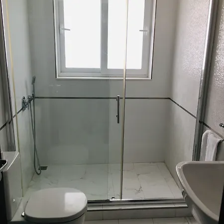 Instyle 3* Saint Julian's