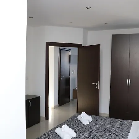 Aparthotel Instyle Saint Julian's