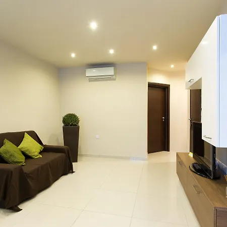 Instyle Saint Julian's