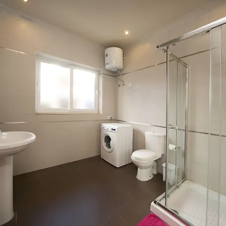 Instyle Aparthotel 3*