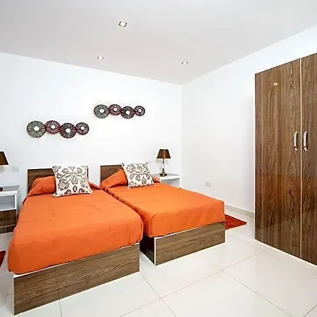 Instyle 3* Saint Julian's