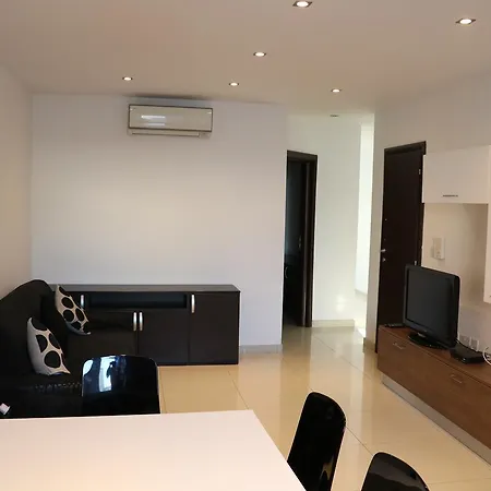 Instyle Aparthotel Saint Julian's