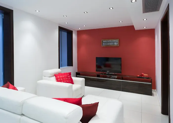 Instyle Saint Julian's