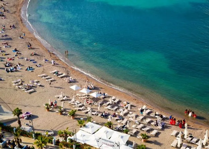 Instyle 3* Saint Julian's