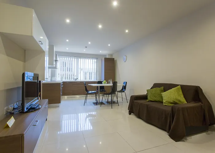 Instyle 3* San Ġiljan