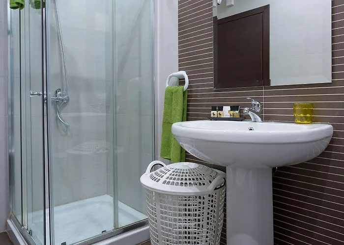 Instyle Aparthotel San Ġiljan